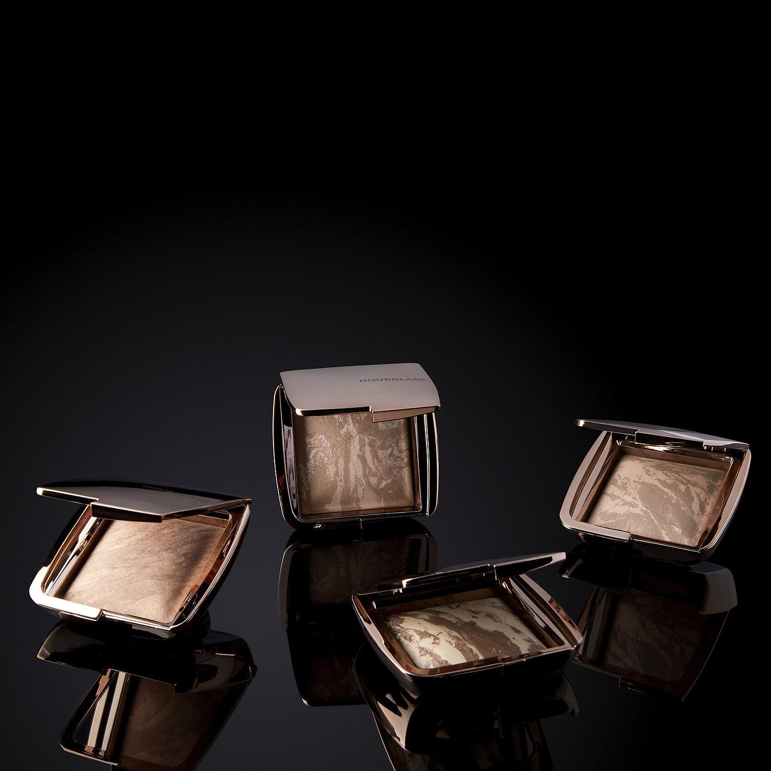 Ambient® Lighting Bronzer - Hourglass / Bronceador en polvo foto 9